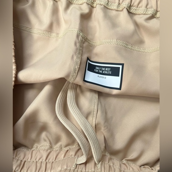 Adidas D4T Shorts Mens Size 2XL Beige Solid Logo Zipper Pockets IW7575 NWT - Picture 7 of 11